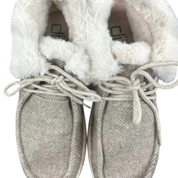 Hey Dude Women's Britt Light Tan Fur-Lined Lace up Casual Shoes Size 9 - Picture 6 of 10